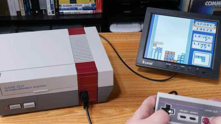 Deux Raspberry Pi Picos Power Custom Super Game Boy Console