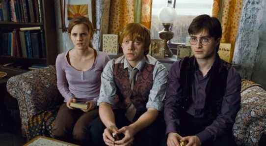 HARRY POTTER AND THE DEATHLY HALLOWS: PART 1, from left: Emma Watson, Rupert Grint, Daniel Radcliffe, 2010. ©2010 Warner Bros. Ent. Harry Potter publishing rights ©J.K.R. Harry Potter characters, names and related indicia are trademarks of and ©Warner Bros. Ent. All rights reserved./Courtesy Everett Collection