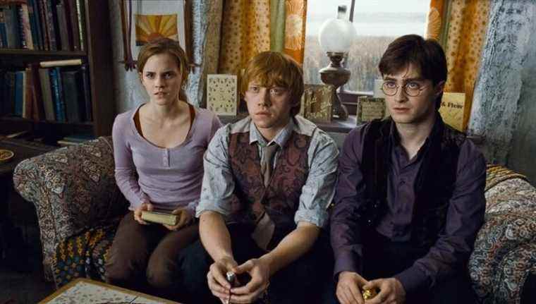 HARRY POTTER AND THE DEATHLY HALLOWS: PART 1, from left: Emma Watson, Rupert Grint, Daniel Radcliffe, 2010. ©2010 Warner Bros. Ent. Harry Potter publishing rights ©J.K.R. Harry Potter characters, names and related indicia are trademarks of and ©Warner Bros. Ent. All rights reserved./Courtesy Everett Collection