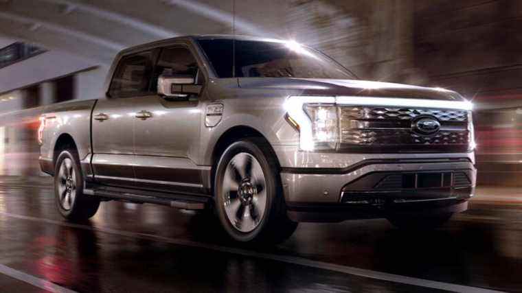 Ford met en garde les concessionnaires et les clients : ne vous trompez pas avec les ventes de F-150 Lightning