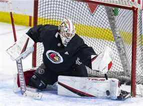 Le gardien de but des Sénateurs d'Ottawa Matt Murray, vu lors de l'entraînement le 6 janvier 2022, devrait prendre le départ à Calgary.