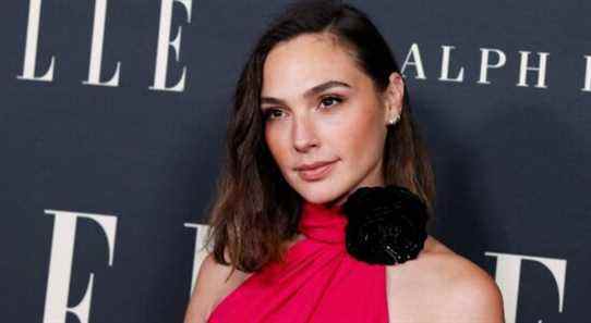 Gal Gadot admet maintenant que sa reprise d'"Imagine" était de "mauvais goût"