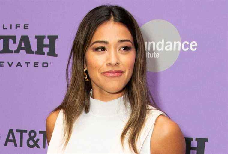 Gina Rodriguez dans « Les femmes au bord de la crise de nerfs » d’Apple