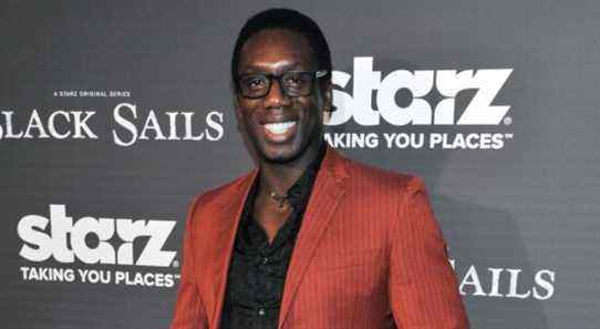 Hakeem Kae-Kazim, star de "Pirates des Caraïbes : jusqu'au bout du monde", fera ses débuts en tant que réalisateur avec "It's the Blackness" (EXCLUSIF)