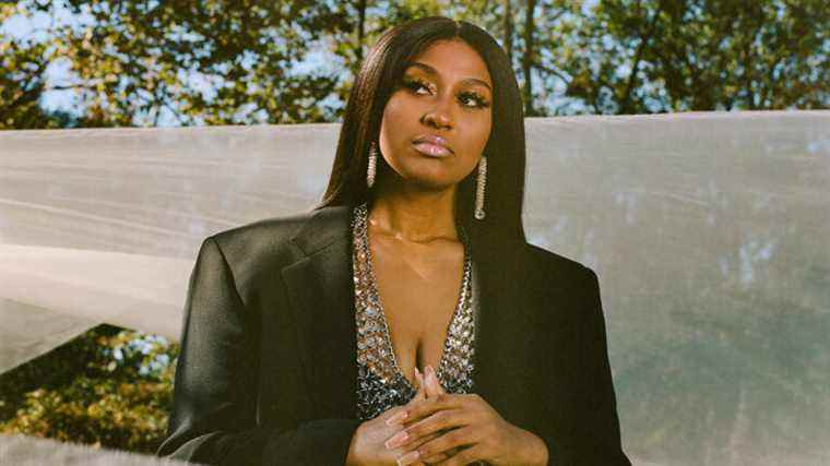 « Heaux Tales », nominé aux Grammy Awards de Jazmine Sullivan, obtient une édition de luxe avec de nouvelles chansons et de nouvelles histoires (EXCLUSIF)
	
	
