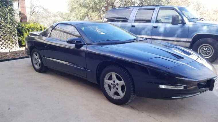 Je commence à trouver ce qui ne va pas avec ma Pontiac Firebird 1996