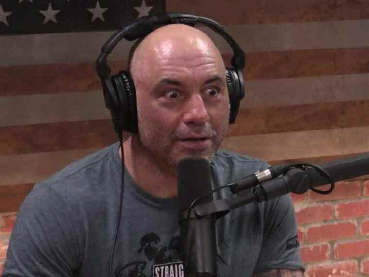 Joe Rogan s’excuse après le retour de bâton sur les partages Spotify