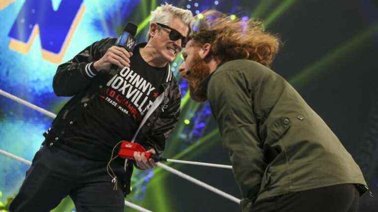 Johnny Knoxville de Jackass Forever a de grands projets pour Sami Zayn au WWE Royal Rumble
