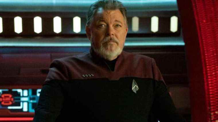 Jonathan Frakes de Star Trek parle d'amitié avec John De Lancie et taquine une scène de la saison 2 de Picard avec lui
