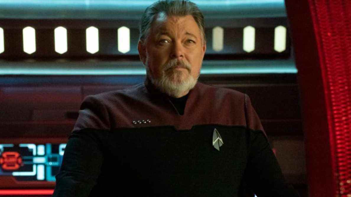 Jonathan Frakes de Star Trek parle d'amitié avec John De Lancie et taquine une scène de la saison 2 de Picard avec lui
