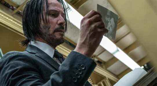 Keanu Reeves n'a demandé des autographes qu'à 2 personnes, et l'une d'elles a écrit "F**k You"