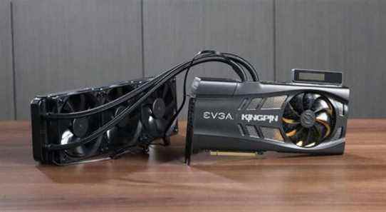 L'EVGA Kingpin RTX 3090 Ti peut comporter 1275 W d'entrées d'alimentation