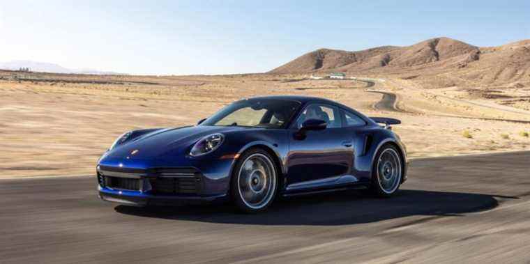 La Porsche 911 Turbo S Lightweight 2021 est une quasi-hypercar