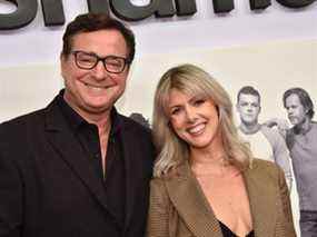 L'acteur Bob Saget et son épouse la journaliste Kelly Rizzo arrivent pour le tapis rouge de la série Showtime 