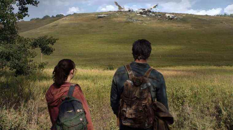 La nouvelle vidéo de la série The Last of Us montre Joel et Ellie marchant ensemble dans une rue en ruine