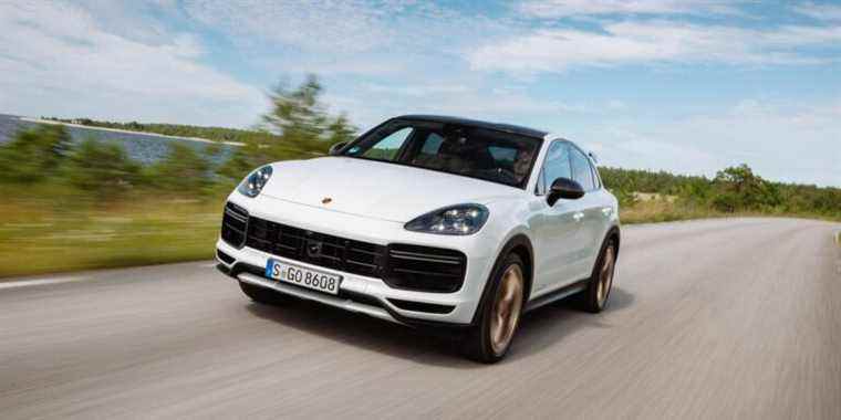 Le Porsche Cayenne Turbo GT 2022 définit le VUS de performance