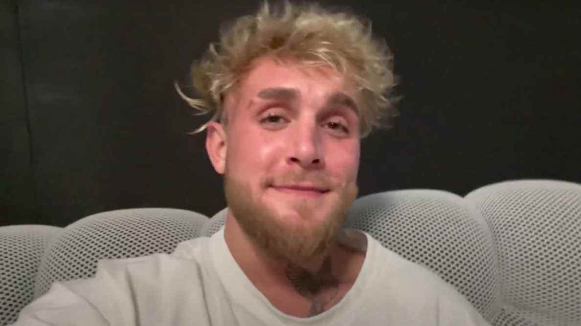 Le message d'anniversaire scandaleux de Jake Paul comprend des voitures, de la nudité et un vœu d'aller dans l'espace
