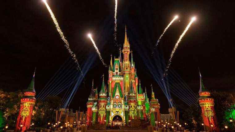 Le nouveau TikTok révèle exactement ce qui arrive aux maisons en pain d'épice géantes de Disney World après la fin des festivités
