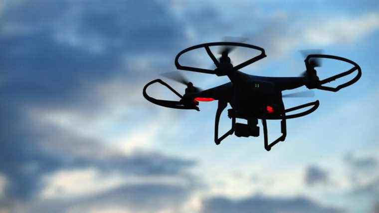 Les Émirats arabes unis immobilisent des drones récréatifs à la suite d’une frappe mortelle de drones