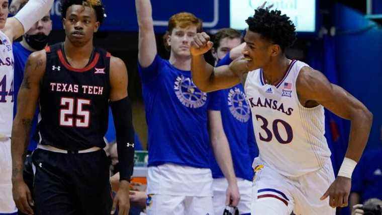 Les Jayhawks semblent élites dans une double victoire en prolongation contre Texas Tech