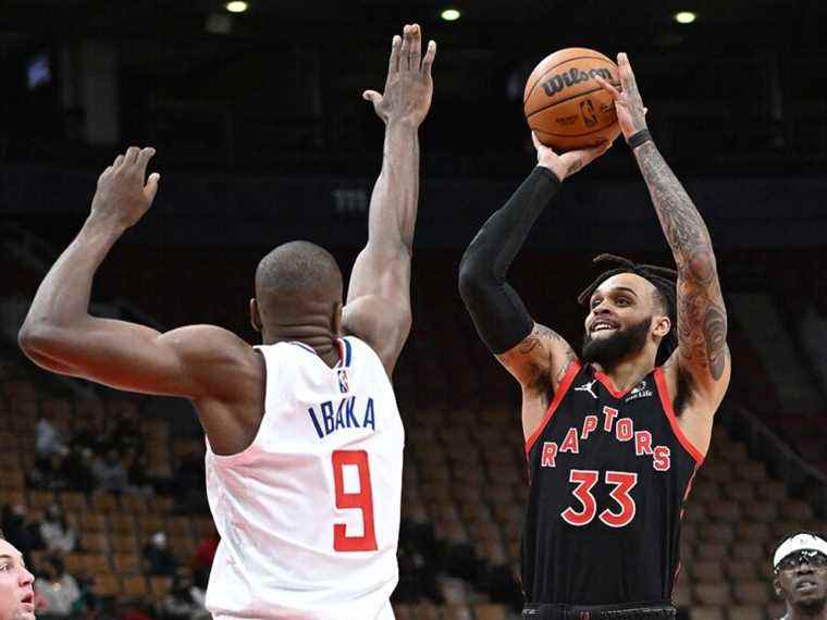 Les Raptors célèbrent l’année avec des visages familiers et une victoire décisive