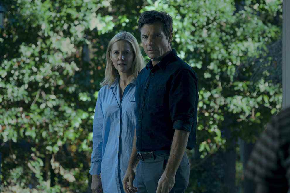 Ozark Saison 4 Laura Linney comme Wendy Byrde, Jason Bateman comme Martin 'Marty' Byrde dans l'épisode 402 d'Ozark.  Cr.  Steve Dietl/Netflix © 2021