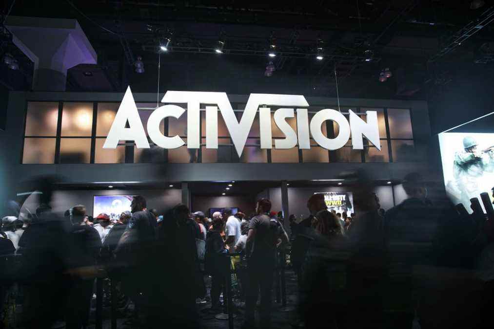 L'industrie du jeu réagit à l'acquisition massive d'Activision Blizzard par Microsoft
