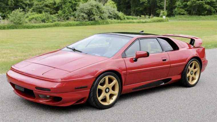 Lotus Esprit V8 et les voitures les plus folles sur Facebook et Craigslist