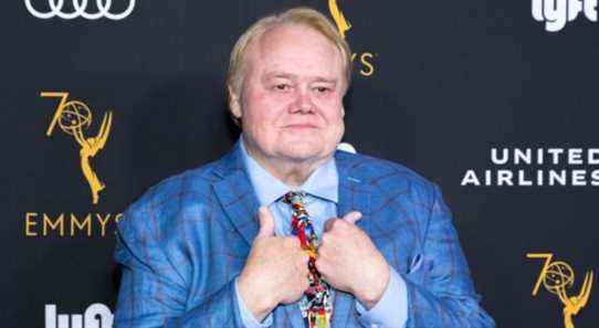 Louie Anderson, animateur vétéran de bandes dessinées et de Family Feud, décède à 68 ans