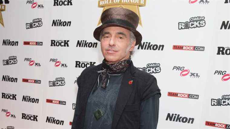 Nils Lofgren, membre de longue date du groupe E Street Band, extrait de la musique de Spotify et encourage tous les musiciens à «couper les liens» avec le service
