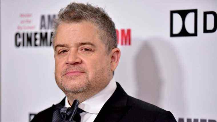 Patton Oswalt dit que lui et Dave Chappelle "sont en désaccord à 100 % sur les droits et la représentation des transgenres"
