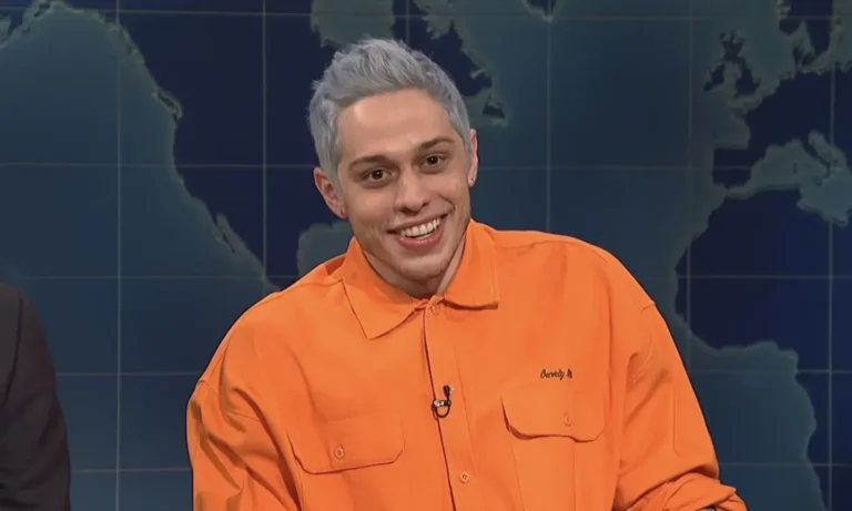 Pete Davidson serait en pourparlers pour organiser les Oscars 2022
