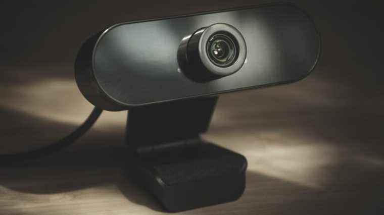 Qu’est-ce que le cadrage automatique pour les webcams et les écrans intelligents ?