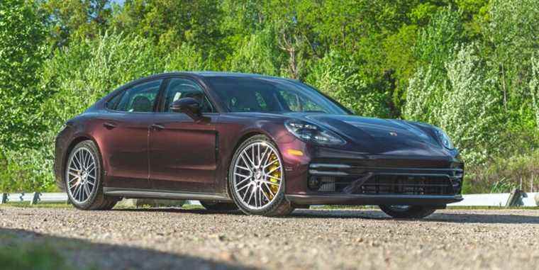 Revue, prix et spécifications de la Porsche Panamera Turbo 2022