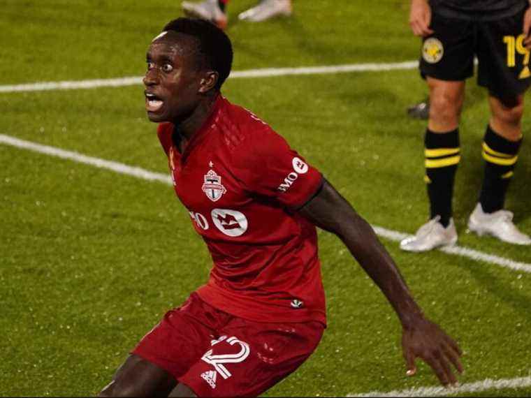 Richie Laryea du TFC serait sur le point de signer un accord de 3 ans et demi avec Forest