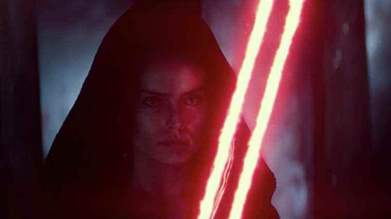 Rise Of Skywalker Concept Art révèle un design inutilisé pour le sabre laser double face de Dark Rey
