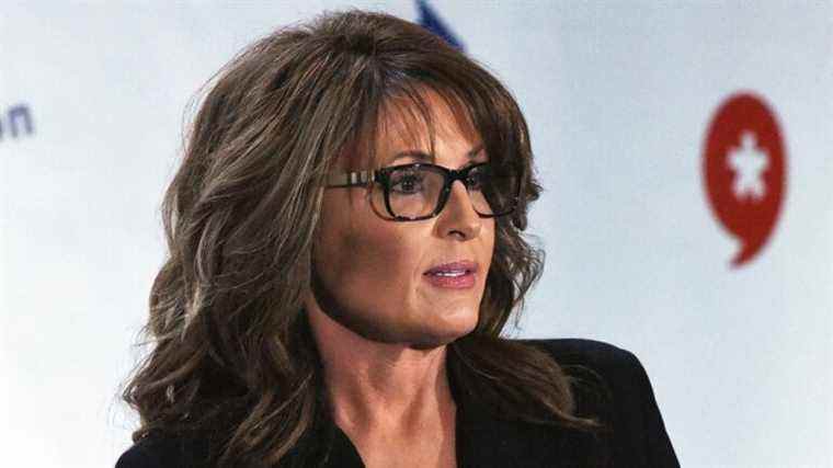 Sarah Palin, procès en diffamation du NY Times retardé après que Palin ait été testé positif au COVID
