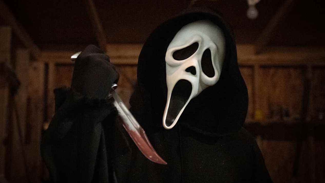 Scream Ending Explained: Qui est Ghostface et qui meurt?
