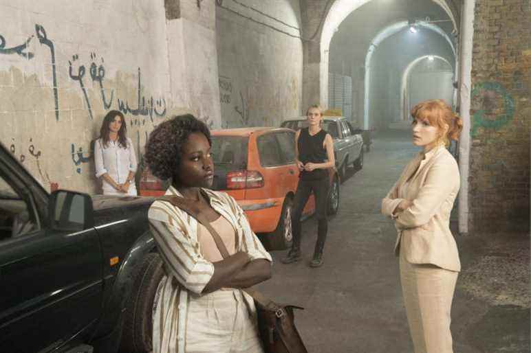 (de gauche à droite) Graciela (Penélope Cruz), Khadijah (Lupita Nyong'o), Marie (Diane Kruger) et Mason 