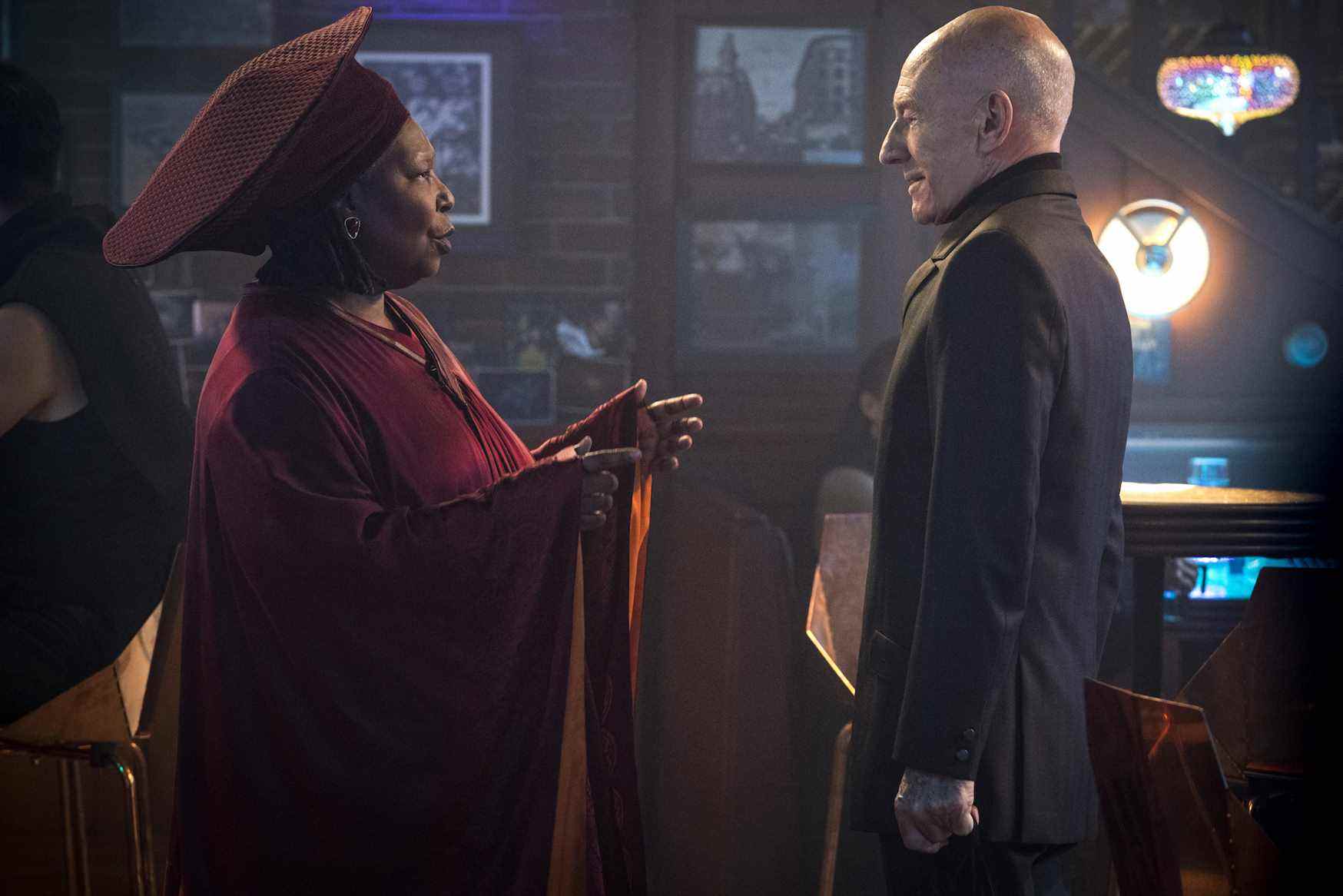 Star Trek: la bande-annonce de la saison 2 de Picard redémarre le meilleur type de voyage dans le temps
