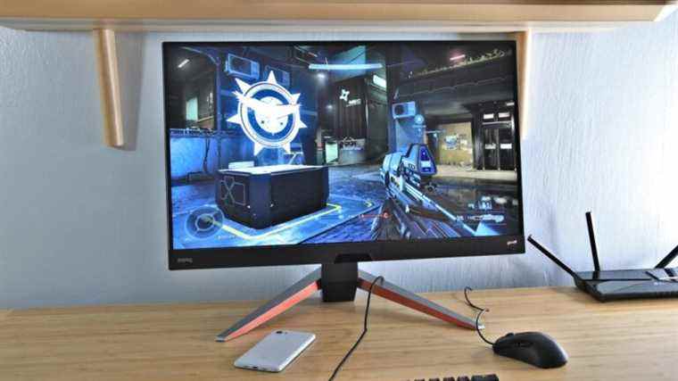 Test BenQ Mobiuz EX2710Q
