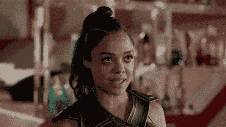 Thor: Tessa Thompson de Love And Thunder clarifie les commentaires sur les pouvoirs de Valkyrie
