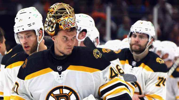 Tuukka Rask peut-il jouer au centre?