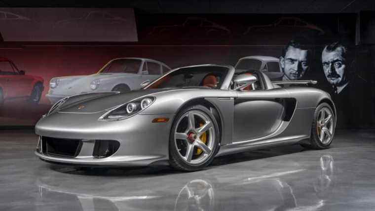 Une autre Porsche Carrera GT a battu le record de ventes d’apporter une remorque parce que l’argent n’a plus d’importance