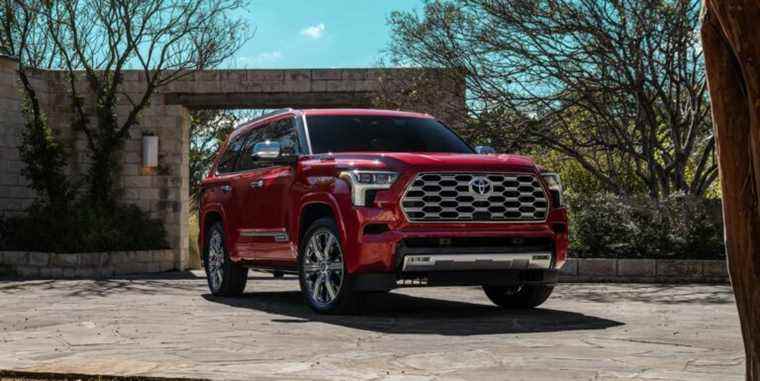 Voir les photos du Toyota Sequoia 2023