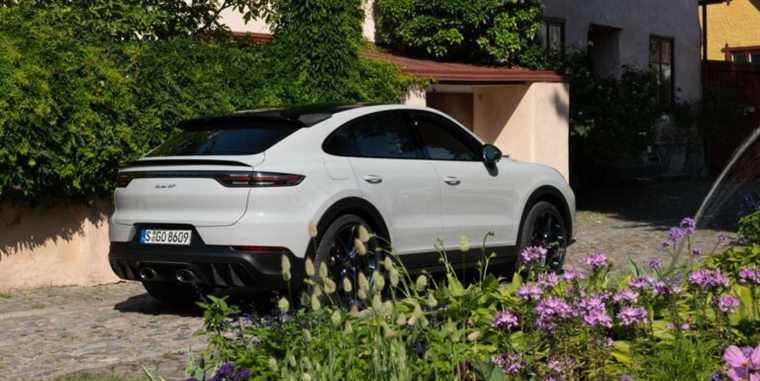 Voir les photos du coupé Porsche Cayenne Turbo GT 2022