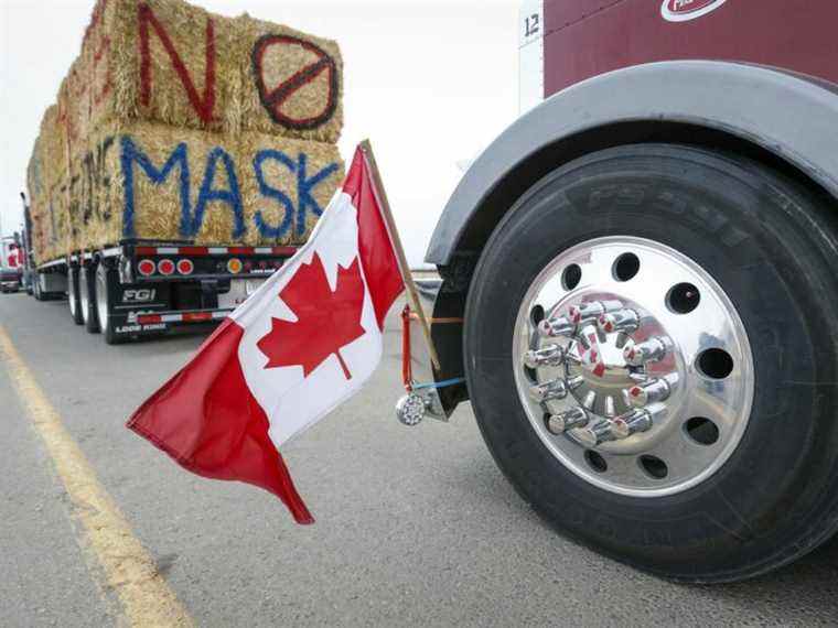 Une manifestation de camionneur bloque des expéditions de bœuf à la frontière canado-américaine