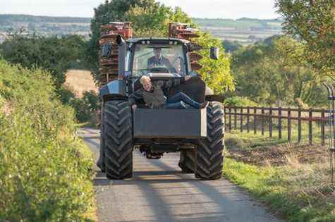 jeremy clarkson, kaleb cooper, la ferme de clarkson