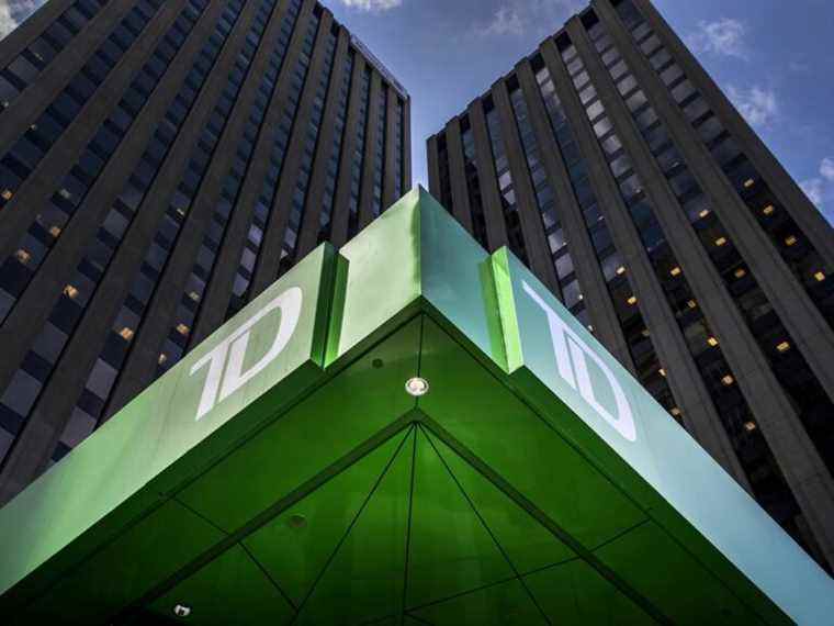 TD Bank se joint aux prêteurs américains pour réorganiser les frais de découvert au milieu des critiques