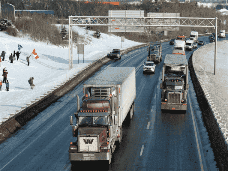 Il y a beaucoup de camions dans Freedom Convoy 2022 – mais pas près des 50 000 qu’ils prétendent